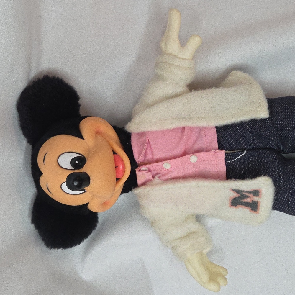 Disney Mickey Mouse Sock Hop Greaser Vinyage 1990s plush vinyl face - Picture 4 of 17